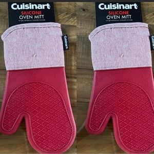 Cuisinart Silicone Oven Mitts set of 2!